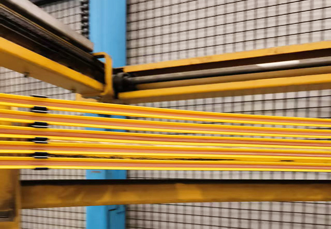 ���̰���