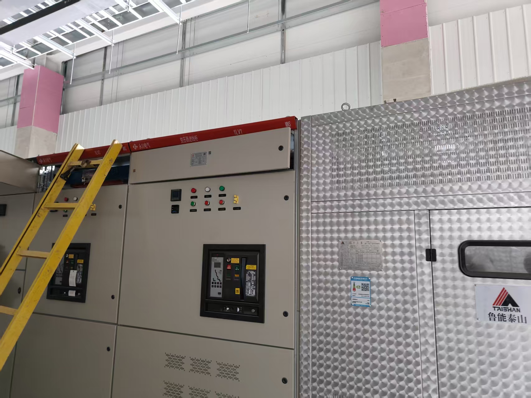 ���̰���